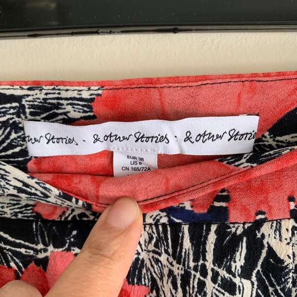 And other stories bird abstract silk skirt sz 8 - Picture 3 of 5